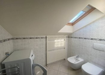 Bagno - Attico corso Cortemilia, 47, Alba - foto 5