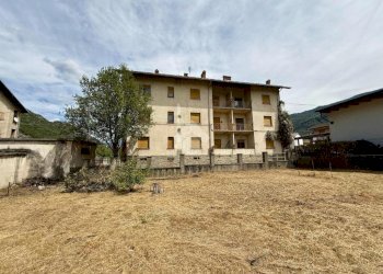 Stabile - Palazzo Saint, Saint-Marcel - foto 1