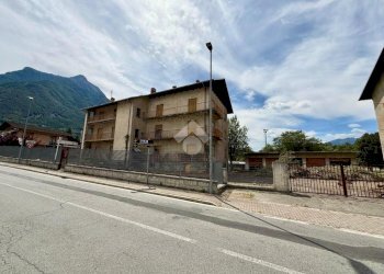 Stabile - Palazzo Saint, Saint-Marcel - foto 4