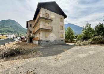 Stabile - Palazzo Saint, Saint-Marcel - foto 8