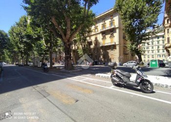 Warehouse Corso Buenos Aires, Genova (neighborhood Foce) - photo 4
