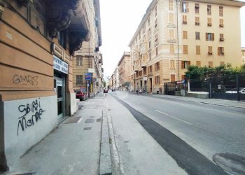 Warehouse Corso Buenos Aires, Genova (neighborhood Foce) - photo 8