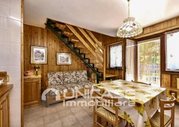 Soggiorno - Bilocale Via Cave, 612, frazione Montoso, Bagnolo Piemonte - foto 10