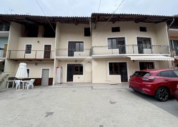 Casa semi indipendente Vicolo Chioso, Caravino - foto 1