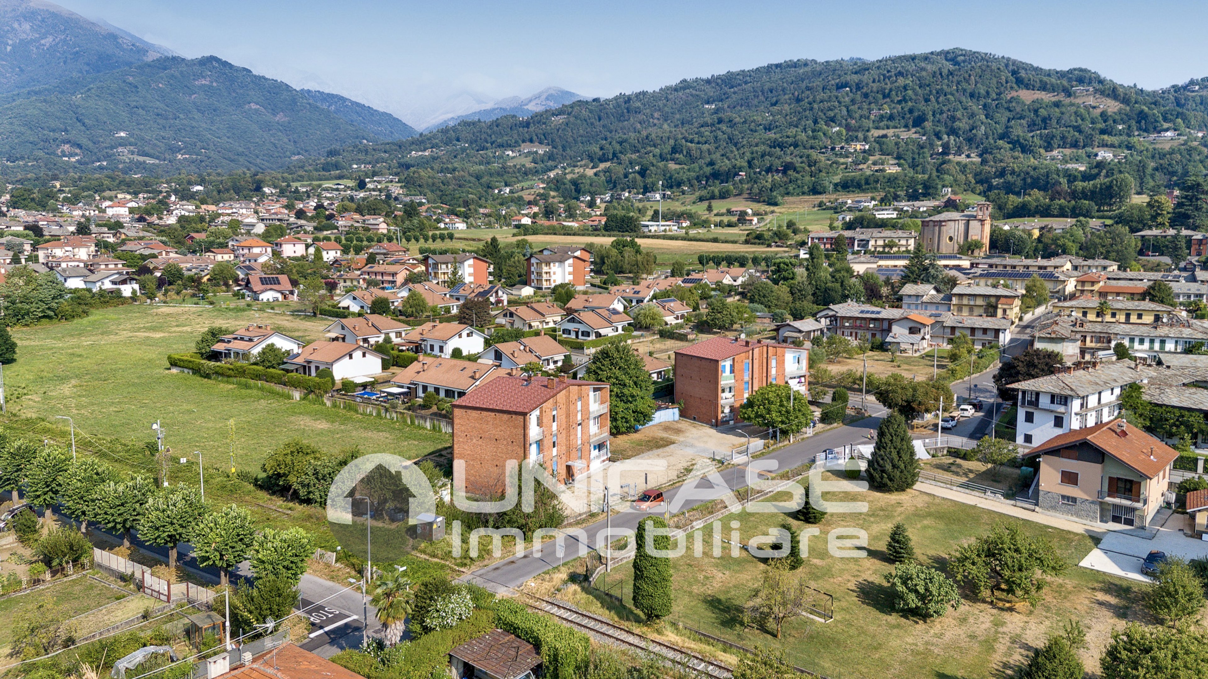 Viste - Quadrilocale via Malan, 27, frazione Airali, Luserna San Giovanni - foto 2