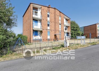 Facciata - Quadrilocale via Malan, 27, frazione Airali, Luserna San Giovanni - foto 32