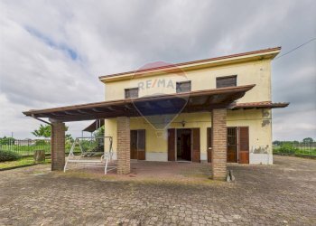 Portico - Villa Strada Provinciale 1
 
19, Lungavilla - foto 3