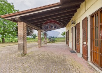 Portico - Villa Strada Provinciale 1
 
19, Lungavilla - foto 14