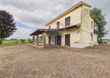 Esterno - Villa Strada Provinciale 1
 
19, Lungavilla - foto 26