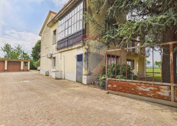 Ingresso auto - Villa Strada Provinciale 1
 
19, Lungavilla - foto 31