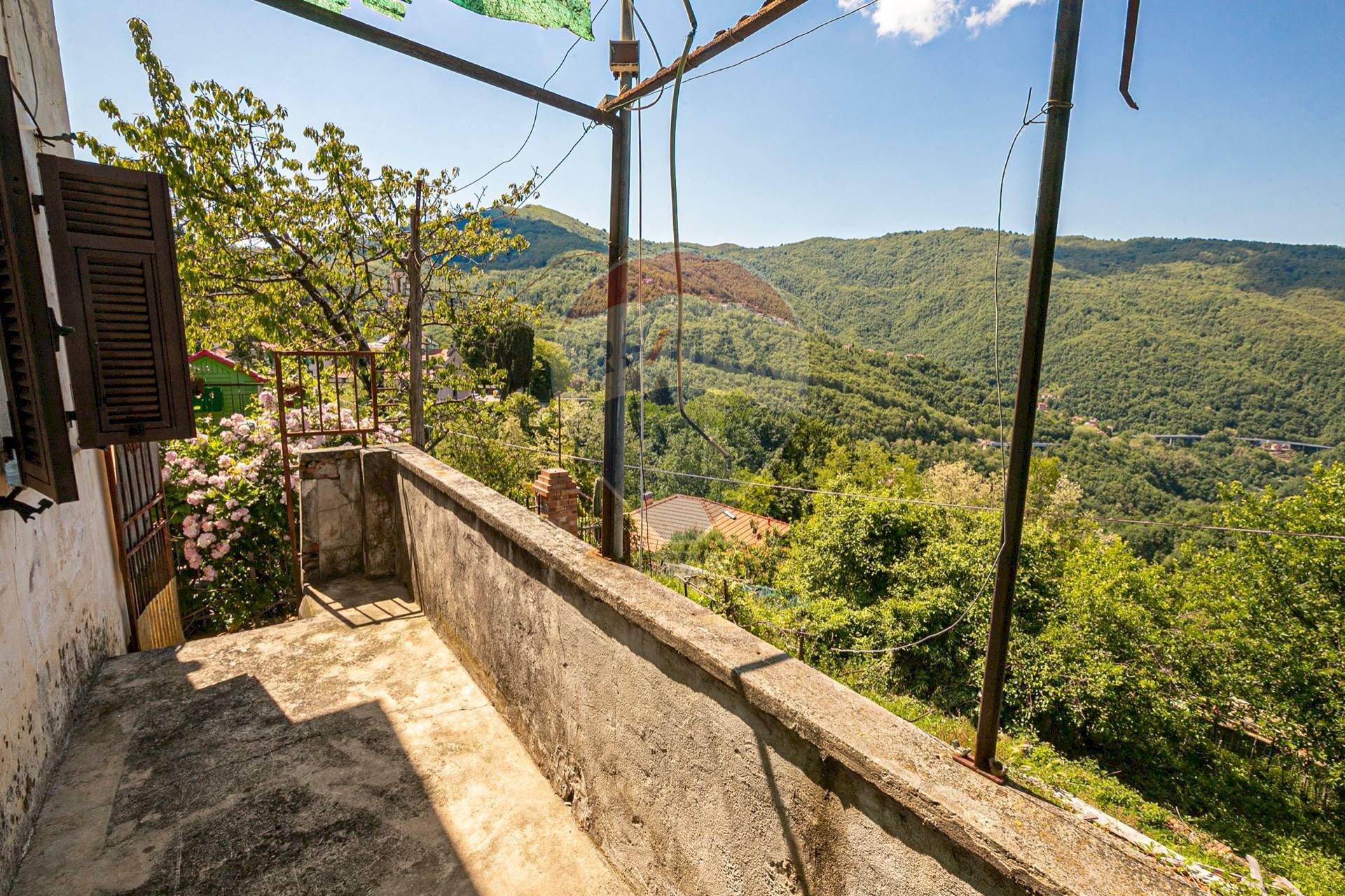 Vista delle montagne - Rustic Via Col di Lana
 
19, Bargagli - photo 1