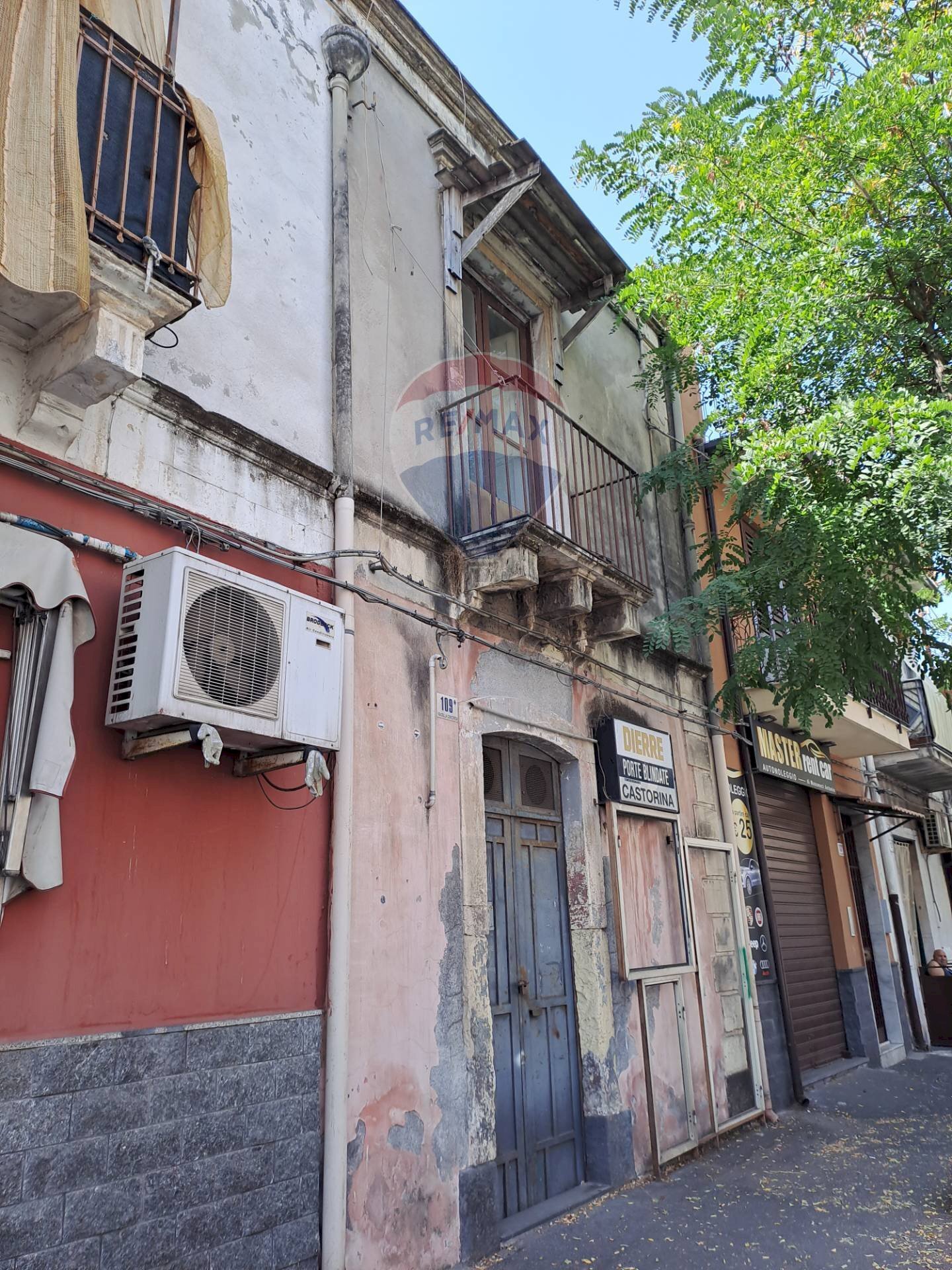 Edificio all\'aperto - Bilocale Via Mulino A Vento
 
192, Catania - foto 1