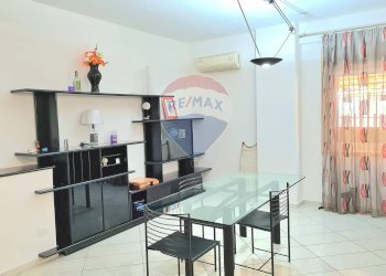 Sala da pranzo - Trilocale Via Liberazione
 
3, Lentini - foto 14