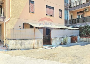 Edificio all\'aperto - Trilocale Via Liberazione
 
3, Lentini - foto 19