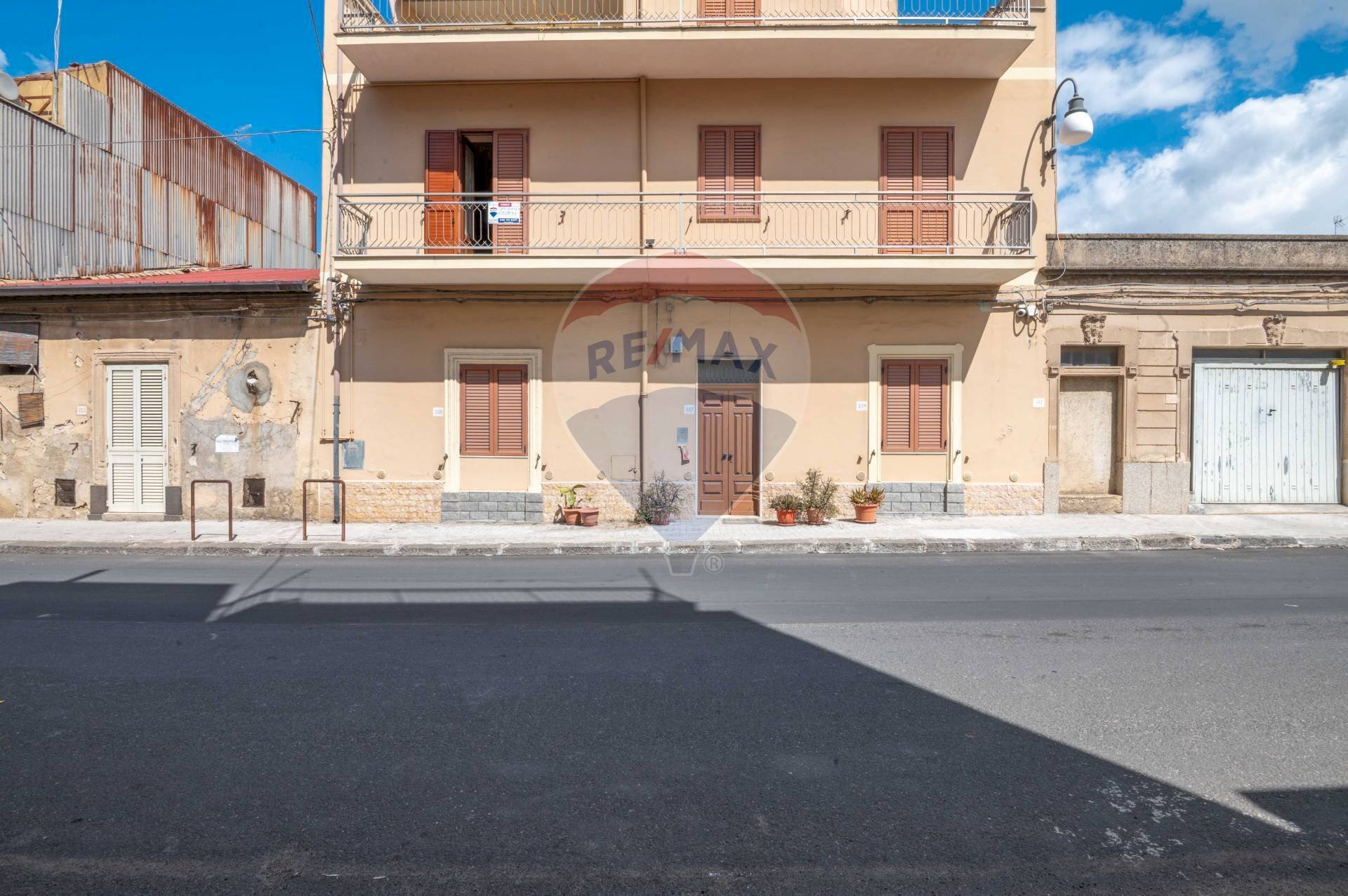 Edificio all\'aperto - Casa indipendente Via Vittorio Veneto
 
357, Grammichele - foto 2