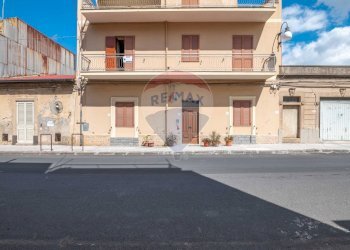 Edificio all\'aperto - Casa indipendente Via Vittorio Veneto
 
357, Grammichele - foto 2