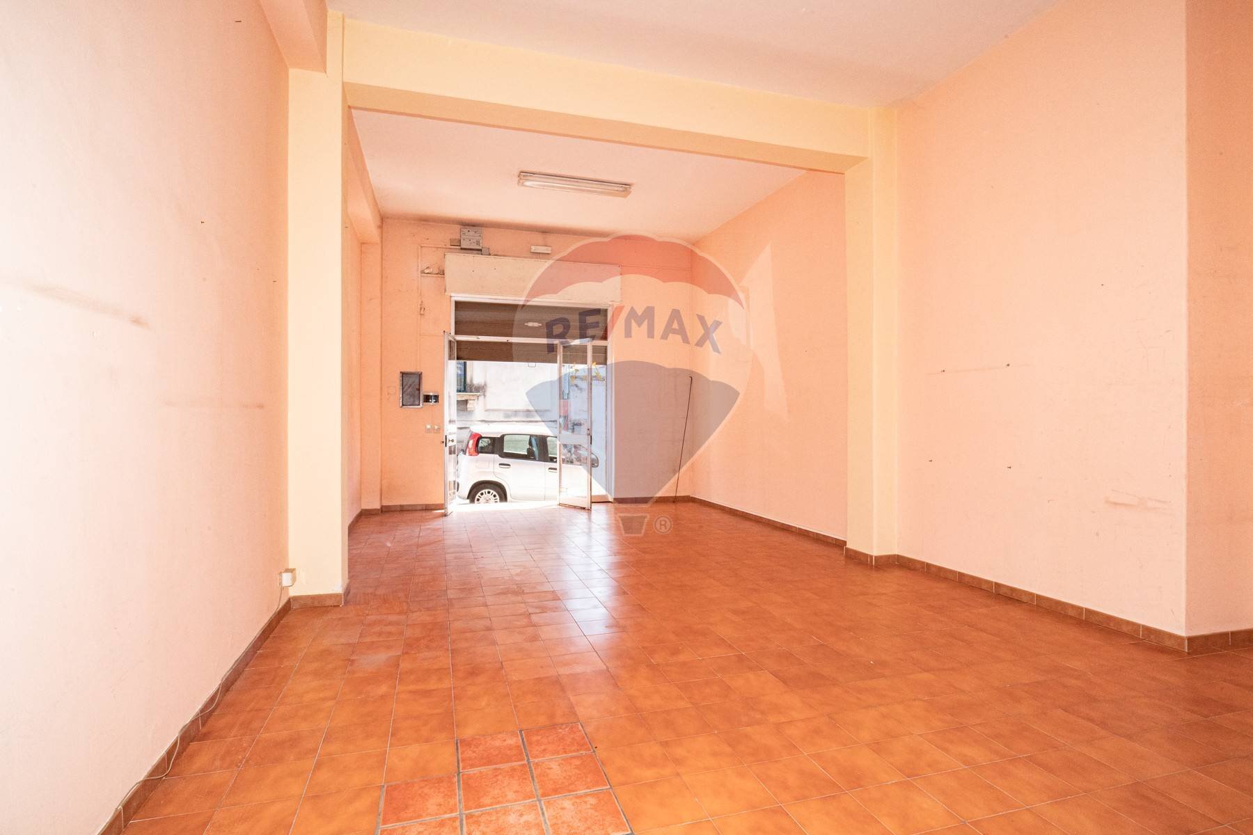 Stanza vuota - Shop Via Mirone
 
24, Viagrande - photo 2