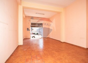 Stanza vuota - Shop Via Mirone
 
24, Viagrande - photo 2