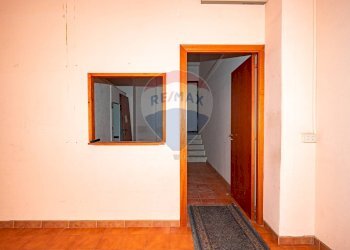 Hall / corridoio - Negozio Via Mirone
 
16, Viagrande - foto 9