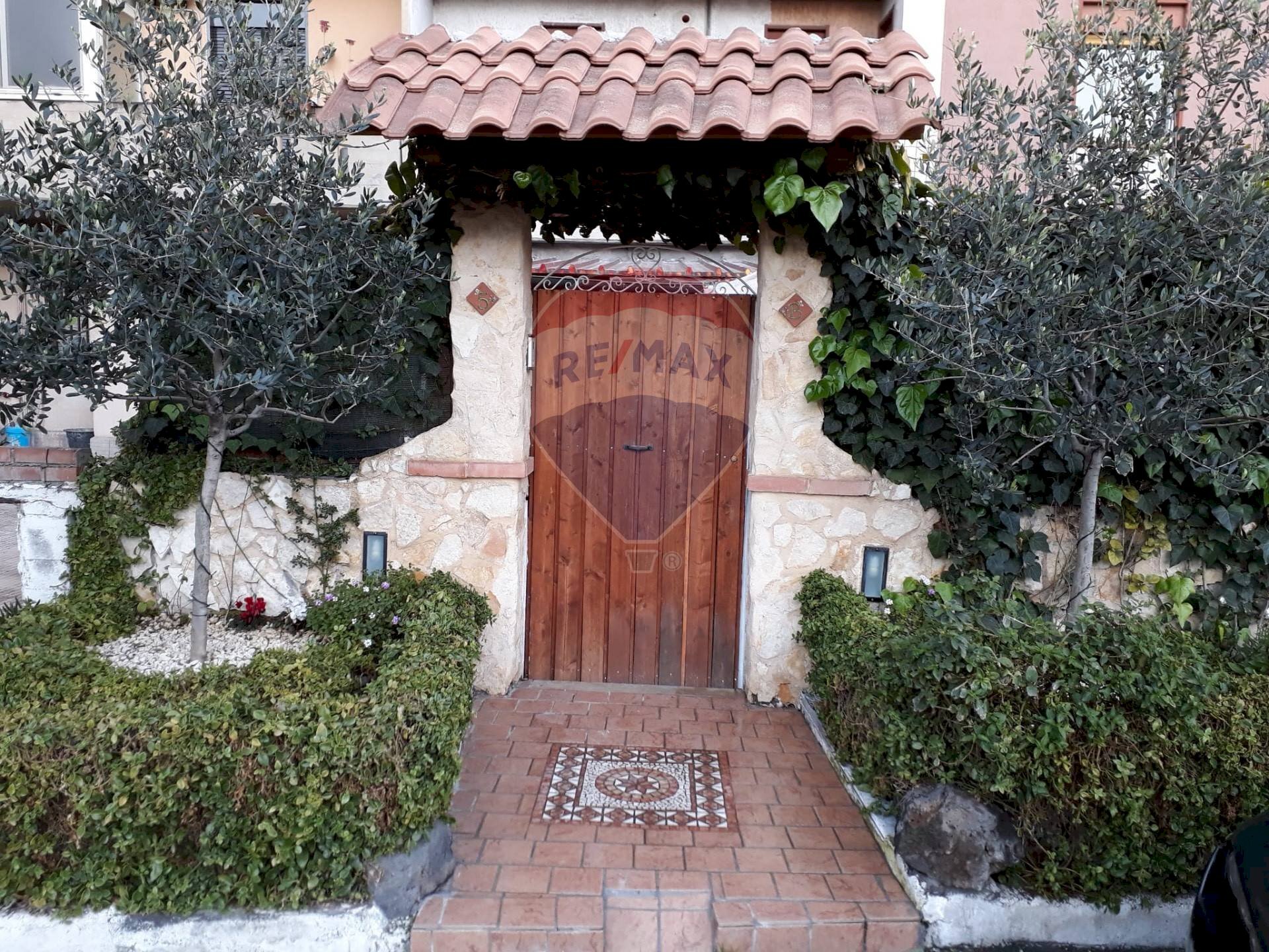 Casa all\'aperto - Quadrilocale Via Mariannina Coffa Caruso
 
5, Catania - foto 2