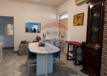 Sala da pranzo - Villa CONTRADA COSTA BAIRA
 
16, Caltagirone - foto 13