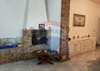 Soggiorno - Villa CONTRADA COSTA BAIRA
 
16, Caltagirone - foto 14