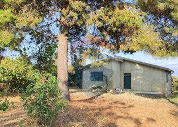 Casa all\'aperto - Villa contrada costabaira
 
18, Caltagirone - foto 1