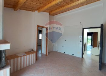 Stanza vuota - Trilocale Via Edoardo De Filippo
 
snc, San Marco in Lamis - foto 19