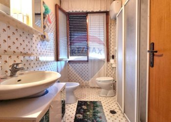 Bagno - Trilocale Via Gilching
 
12, Cecina - foto 9