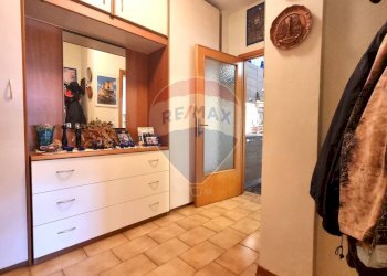 Hall / corridoio - Trilocale Via Gilching
 
12, Cecina - foto 12