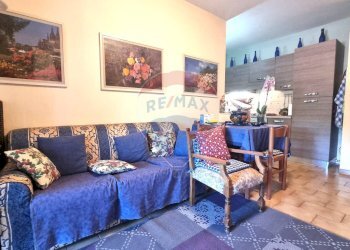 Soggiorno - Trilocale Via Gilching
 
12, Cecina - foto 27