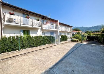 Edificio all\'aperto - Villa a Schiera via roma
 
35, Ranica - foto 14