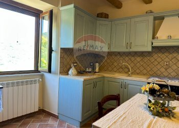 Cucina - Independent house Via Casile
 
snc, Scapoli - photo 18