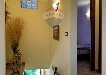 Hall / corridoio - Independent house Via Casile
 
snc, Scapoli - photo 61