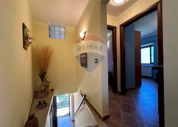 Hall / corridoio - Independent house Via Casile
 
snc, Scapoli - photo 62