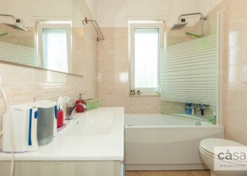 Foto 30 - Villa Via Carducci
 
4, Gazzada Schianno - foto 26