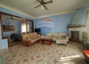 Soggiorno - Villa San Pietro Vernotico - foto 11