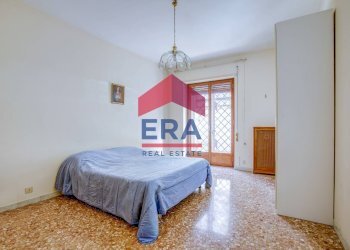 Camera da letto - Trilocale Via Enrico Fermi
49, Roma - foto 10