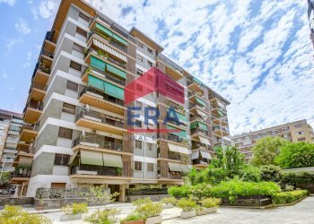 Esterna - Trilocale Via Enrico Fermi
49, Roma - foto 27