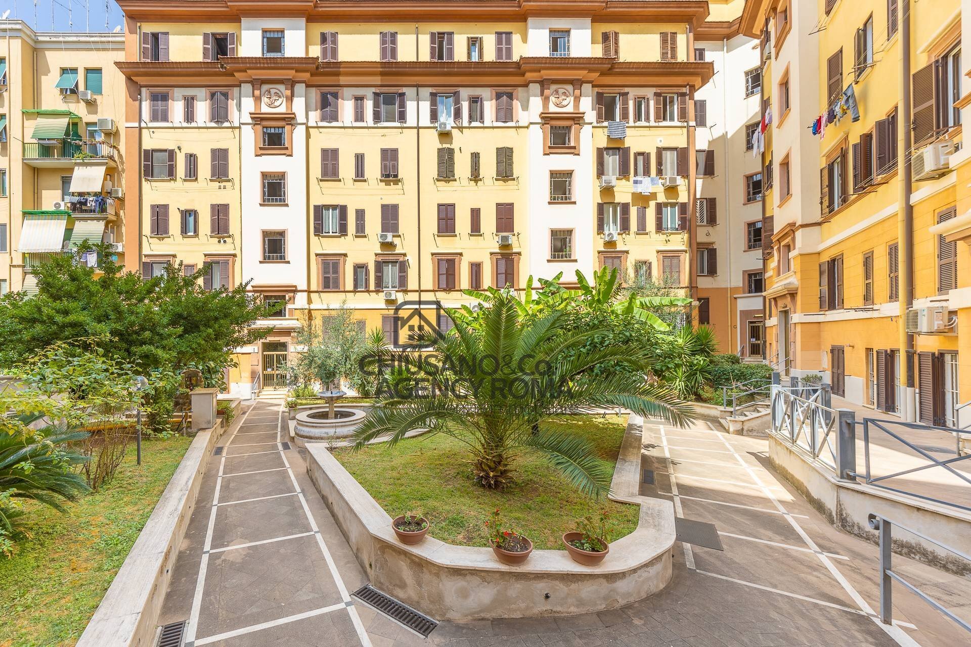 Foto 1 - Quadrilocale Via Mirandola
 
30, Roma - foto 1