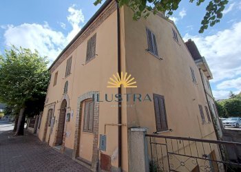 Foto 1 - Casa indipendente via IV novembre
 
9 - 11 - 13, Rotella - foto 1