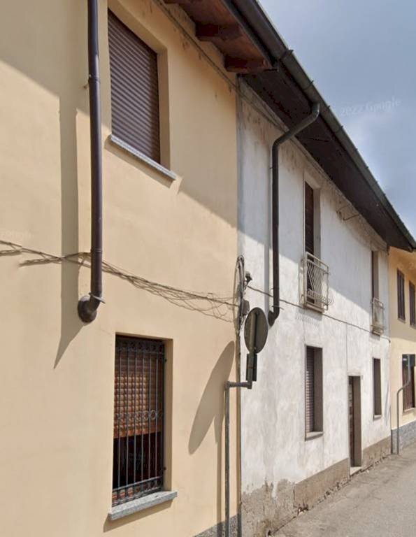 Facciata - Bilocale via Paolo Mantegazza, 15, Parabiago - foto 1