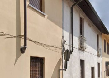 Facciata - Bilocale via Paolo Mantegazza, 15, Parabiago - foto 1