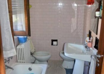 Bagno - Bilocale via Paolo Mantegazza, 15, Parabiago - foto 12