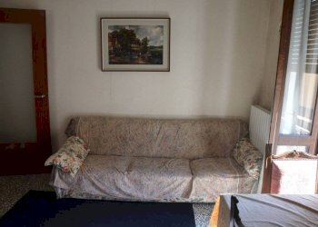 Salone - Two-room apartment via Paolo Mantegazza, 15, Parabiago - photo 16