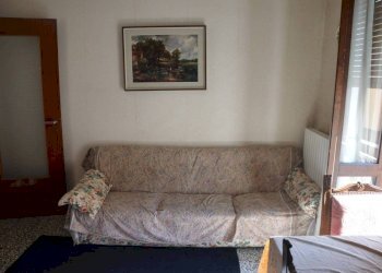 Camera da letto - Two-room apartment via Paolo Mantegazza, 15, Parabiago - photo 17