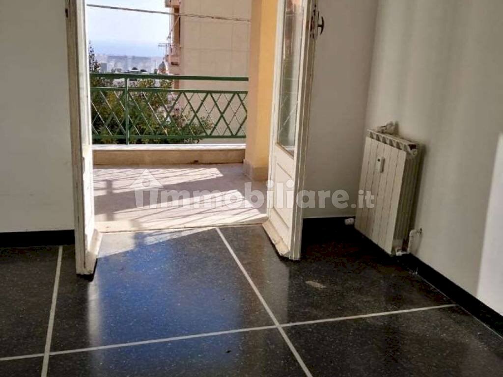 Soggiorno - Quadrilocale via Aldo Acquarone, 46, Genova - foto 1