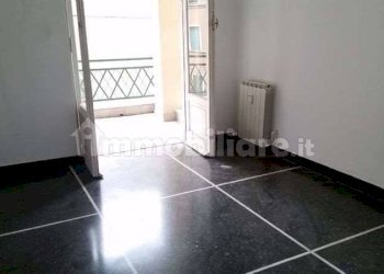 Camera da letto - Quadrilocale via Aldo Acquarone, 46, Genova - foto 8