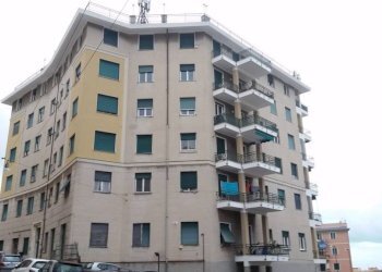 Facciata - Quadrilocale via Aldo Acquarone, 46, Genova - foto 13