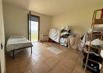 Camera da letto - Trilocale via San Rocco, Saludecio - foto 9